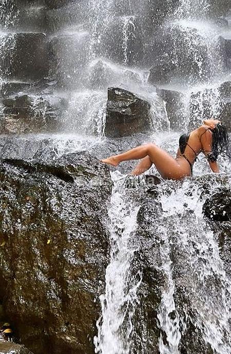 COLOMBIANA JOVENCITA 24 horas